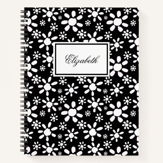 Simple Black and White Flowers Floral Pattern Notitieboek (Voorkant)