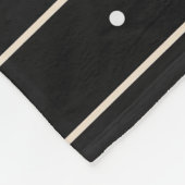 Simple Black Background With Grey Stripes And Tiny Fleece Deken (Hoek)