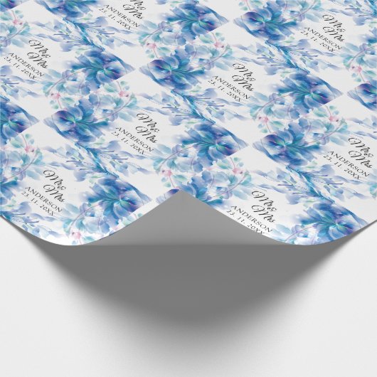 Simple Blue Floral Mr & Mrs Wedding Cadeaupapier (Hoek)
