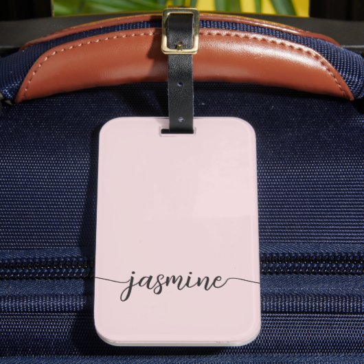 Simple Blush Pink Girly Monogram Name Script Bagagelabel (Voorkant Insitu 2)