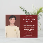 Simple Burgundy Afstudeerder Photo Graduparty Kaart (Staand voorkant)