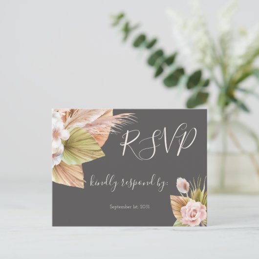 Simple Calligraphy Rustic Floral Wedding RSVP Post Briefkaart (Staand voorkant)