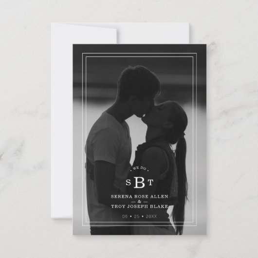 Simple Chic Black & White Photo Initials Wedding Save The Date (Achterkant)