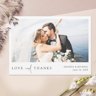 Simple Chic Love and Bedankt Modern Wedding Photo