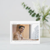 Simple Chic Typography Script Photo Afstuderen Aankondigingskaart (Staand voorkant)