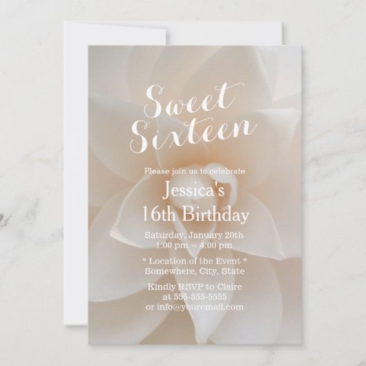 Simple Classy White Floral Sweet 16 Kaart (Voorkant)