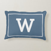 Simple Dusty Blue Initiaal Monogram Accent Kussen (Achterkant)