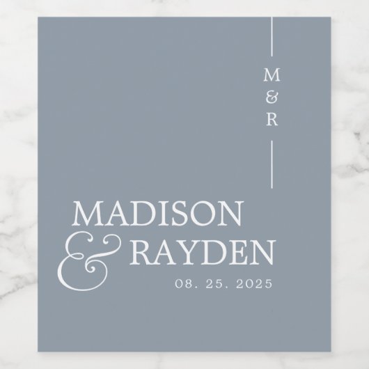 Simple Dusty Blue Monogram Script Weduwen Wijn Etiket (Enkel label)