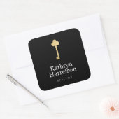 Simple Faux Gold Key Realtor Logo Zwart Vierkante Sticker (Envelop)