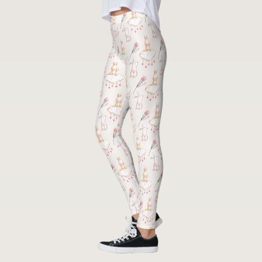 Simple Floral Bunny Pattern Pasen | Leggings (Links)