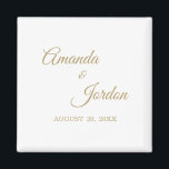 Simple Gold Calligraphy Magnet<br><div class="desc">Deze eenvoudige goudkalligrafie begunstigt magnet een elegante luxe maar een modern gevoel voor zowel een minimalistische als een traditionelere of formele bruiloft. De casual kalligrafie zorgt voor een antiek gevoel, terwijl het klasneutrale ontwerp kan worden gecombineerd met alle unieke aspecten van je huwelijksfeest. Deze magneet combineert bruikbaarheid en mooi design...</div>
