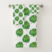 Simple Green Monstera Leaf Pattern on White Bad Handdoek (Insitu)