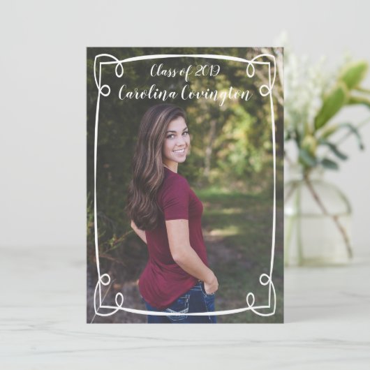 Simple Hand Drawn Lijst Photo Afstuderen Aankondiging (Staand voorkant)