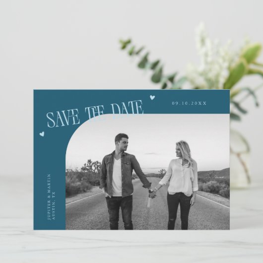 Simple Heart Teal Curved Frame Photo Save The Date (Staand voorkant)