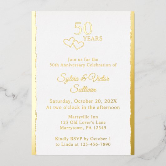 Simple Hearts 50th Wedding Anniversary Party Gold Folie Uitnodiging (Voorkant)