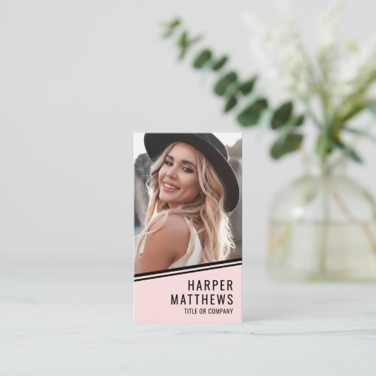 Simple Logo QR Code Blush Pink Visitekaartje (Staand voorkant)