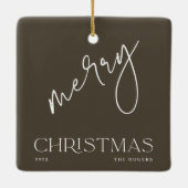 Simple Minimal Olive White Family Name Christmas Keramisch Ornament (Achterkant)