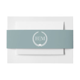 Simple Minimalist Misty Sage Blue Monogram Uitnodigingen Wikkel