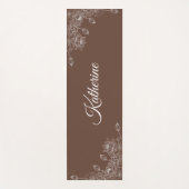 Simple Modern Floral Script Name Brown Lotus  Yogamat (Voorkant)