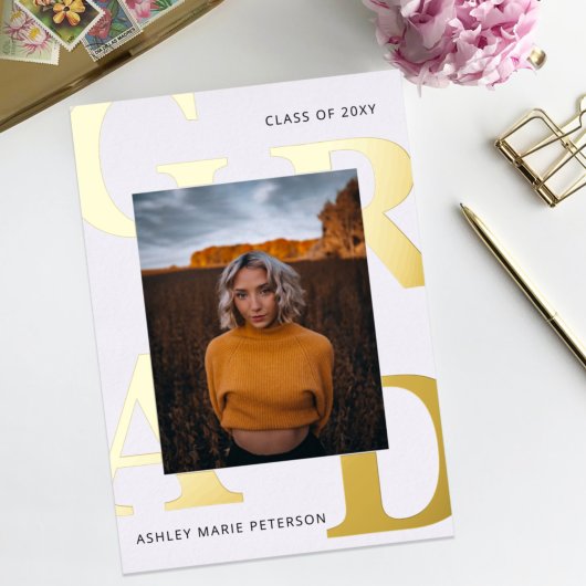 Simple Moderne Bold Letters Photo Afstuderen Folie Folie Uitnodiging