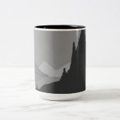 Simple mug with gray mountain landscape tweekleurige koffiemok (Center)