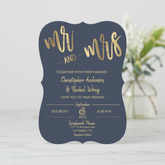 Simple Navy Gold Script Mr en Mrs Wedding Kaart (Staand voorkant)