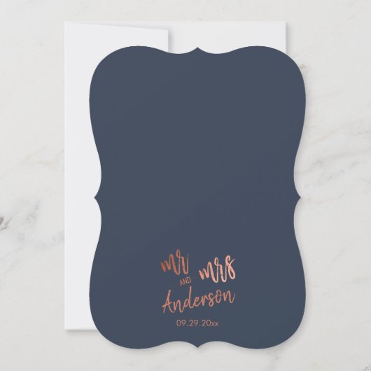 Simple Navy Roos Gold Script Mr en Mrs Wedding Kaart (Achterkant)