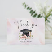 Simple Pastel Graduate Cap Flowers Graduation Bedankkaart (Staand voorkant)