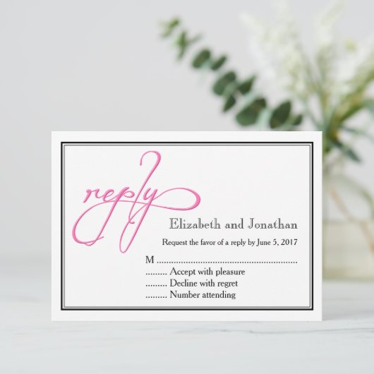 Simple Pink Script Calligraphy Wedding Reply Kaart (Staand voorkant)