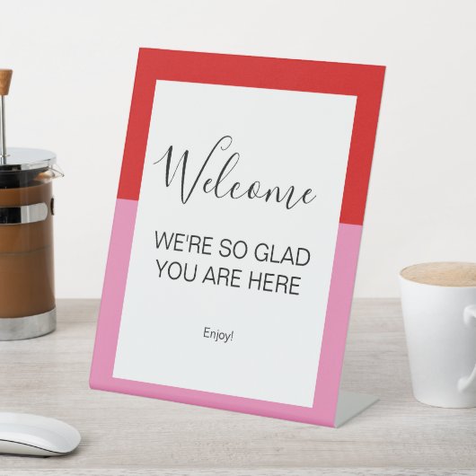 Simple Plain Red and Pink Welcome Reclamebord Met Voetstuk (Insitu)