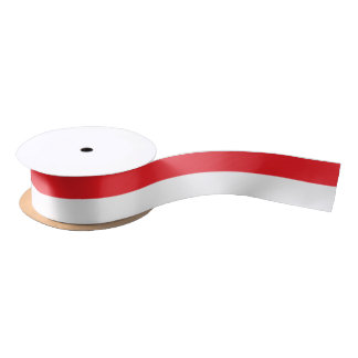Simple Red and White Satijnen Lint