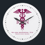 Simple Red Caduceus Nurse Kantoor Grote Klok<br><div class="desc">Een klok met een stijlvol rood kaduceus symbool met de letters R N aan beide zijden. Eenvoudig minimalistisch ontwerp.</div>