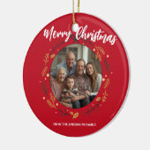 Simple red Christmas Wreath Photo Family name Keramisch Ornament (Links)