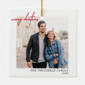 Simple Red Merry-kerstfoto White Keramisch Ornament (Achterkant)