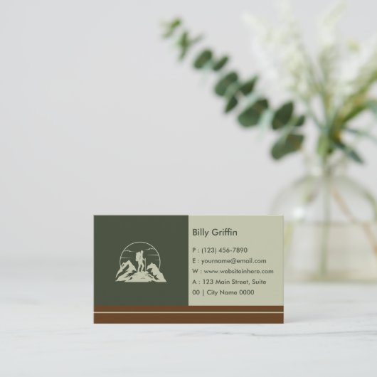 Simple Rustic Adventure Hikers Bold Deep Green  Visitekaartje (Staand voorkant)