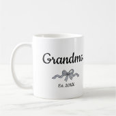 Simple Script Bow Grandma Est. Year Koffiemok (Links)