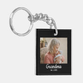 Simple Script Grandma Est.Photo Year Black Sleutelhanger (Voorkant Links)