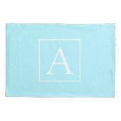 Simple Sky Blue Monogram Kussensloop (Achterkant)