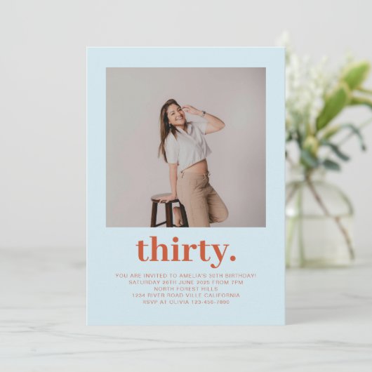 Simple Soft Blue Minimal Photo 30th Birthday  Kaart (Staand voorkant)