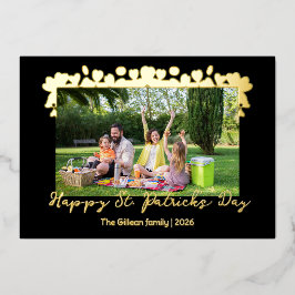Simple St patricks day Shamrocks family photo Folie Feestdagenkaart