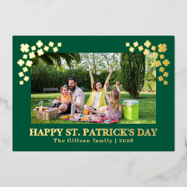 Simple St patricks day Shamrocks family photo Folie Feestdagenkaart