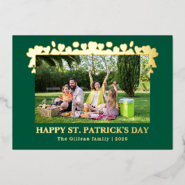 Simple St patricks day Shamrocks family photo Folie Feestdagenkaart