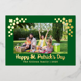 Simple St patricks day Shamrocks family photo Folie Feestdagenkaart