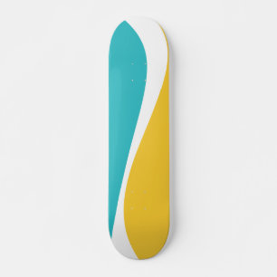 Simple Waves 2 in Turquoise, Geel en Wit Persoonlijk Skateboard