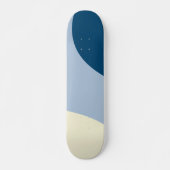Simple Waves - Donkerblauw, Lichtblauw en Crème Persoonlijk Skateboard (Voorkant)
