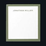 Simple White Navy Typographic Notitieblok<br><div class="desc">Een professioneel notitieblok met een minimalistisch ontwerp in olijfgroen en wit. Aangepaste monogram op een eenvoudige witte achtergrond,  omgeven door een groene rand voor olijven. Pas het gebruiken van de verstrekte gebieden aan of gebruik de "bericht"knoop om de ontwerper voor hulp te contacteren.</div>