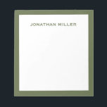 Simple White Navy Typographic Notitieblok<br><div class="desc">Een professioneel notitieblok met een minimalistisch ontwerp in olijfgroen en wit. Aangepaste monogram op een eenvoudige witte achtergrond,  omgeven door een groene rand voor olijven. Pas het gebruiken van de verstrekte gebieden aan of gebruik de "bericht"knoop om de ontwerper voor hulp te contacteren.</div>