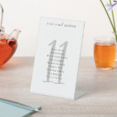 Simple White Wedding Table Number 11 Reclamebord Met Voetstuk (Insitu)