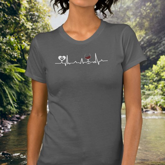Simplistic Paws en Wine Heartbeat T-shirt