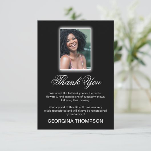 Simplistic Photo Memorial Dank u begrafenis Bedankkaart (Staand voorkant)